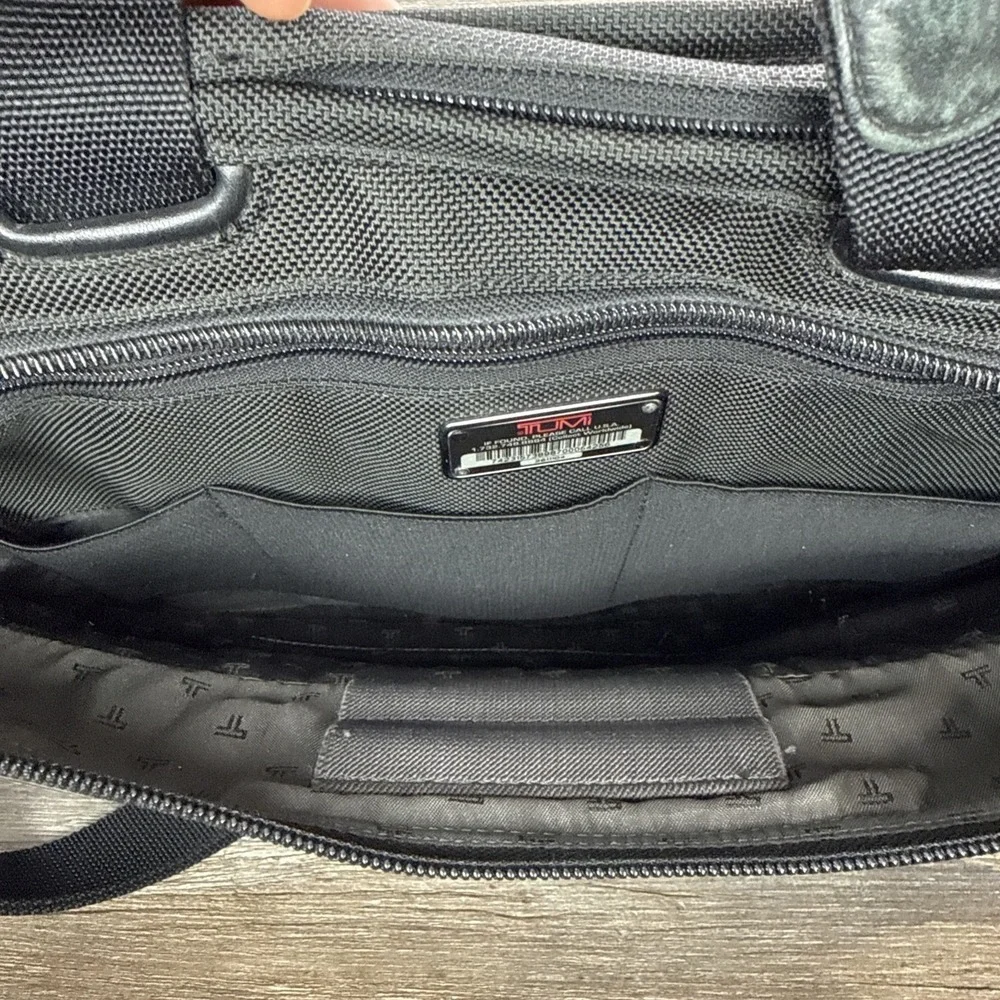 TUMI Laptop Briefcase 17